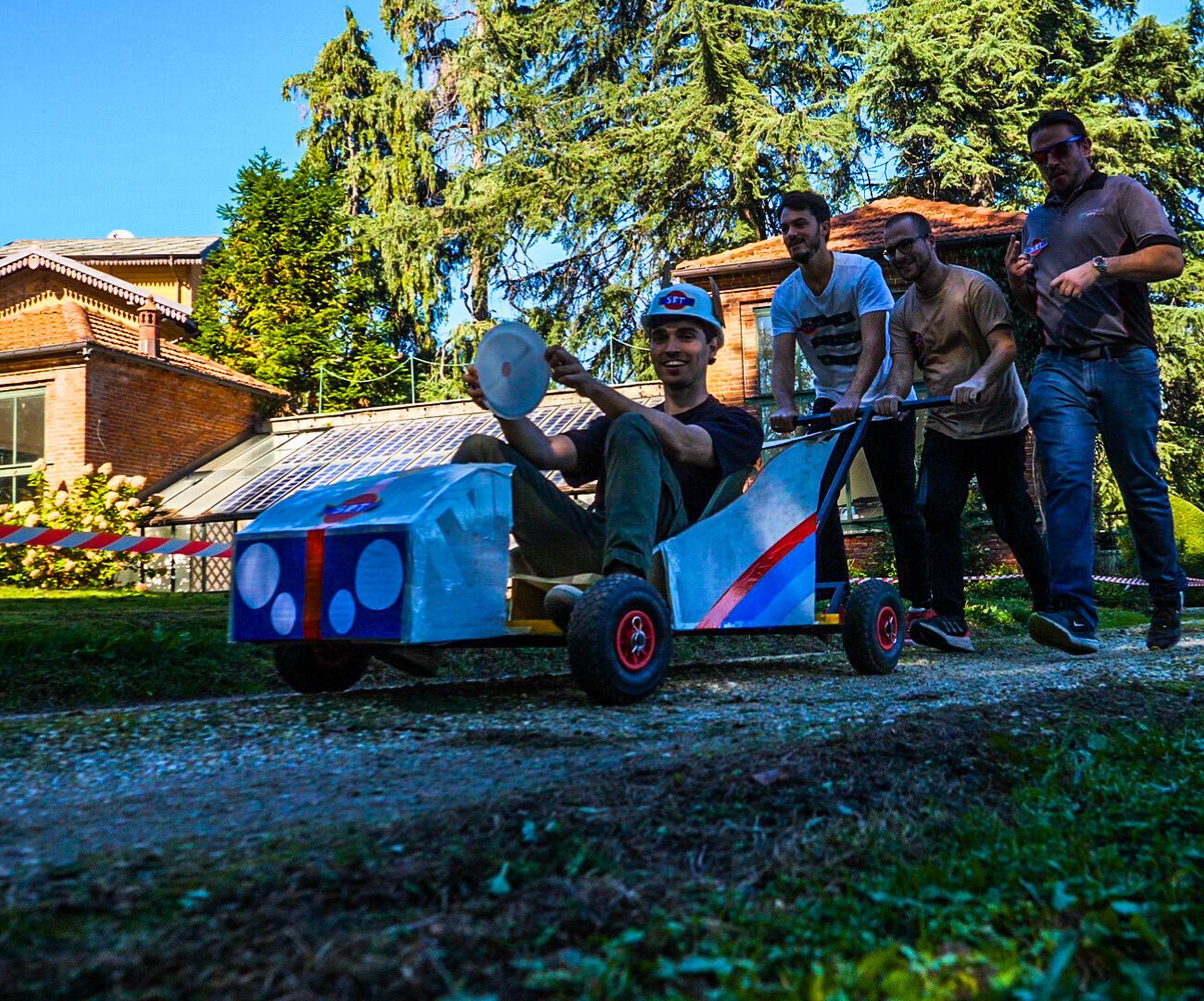 Cartoon Car Race